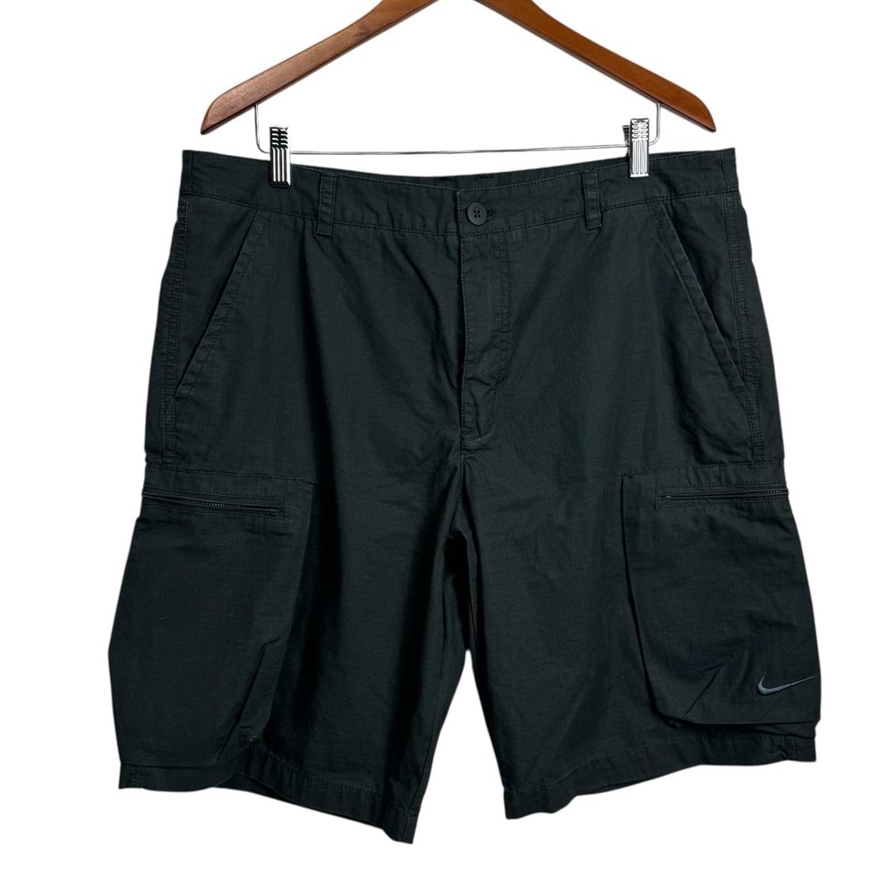 Nike Men's Dark Cargo Shorts Rip Stop Fabric Gray 36